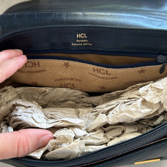 HCL real genuine leather bag. Made in Germany NEVER USED - Picture 5 of 8